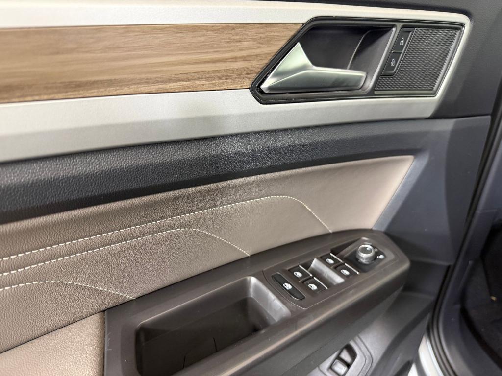 used 2022 Volkswagen Atlas car, priced at $17,996