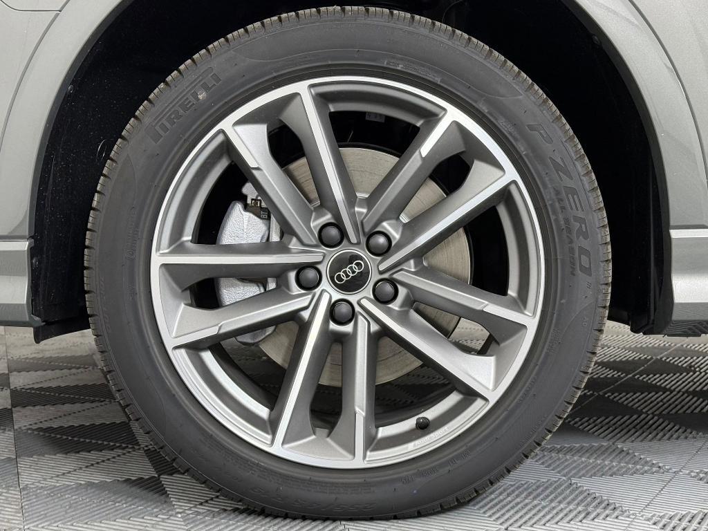 new 2025 Audi Q3 car, priced at $43,881