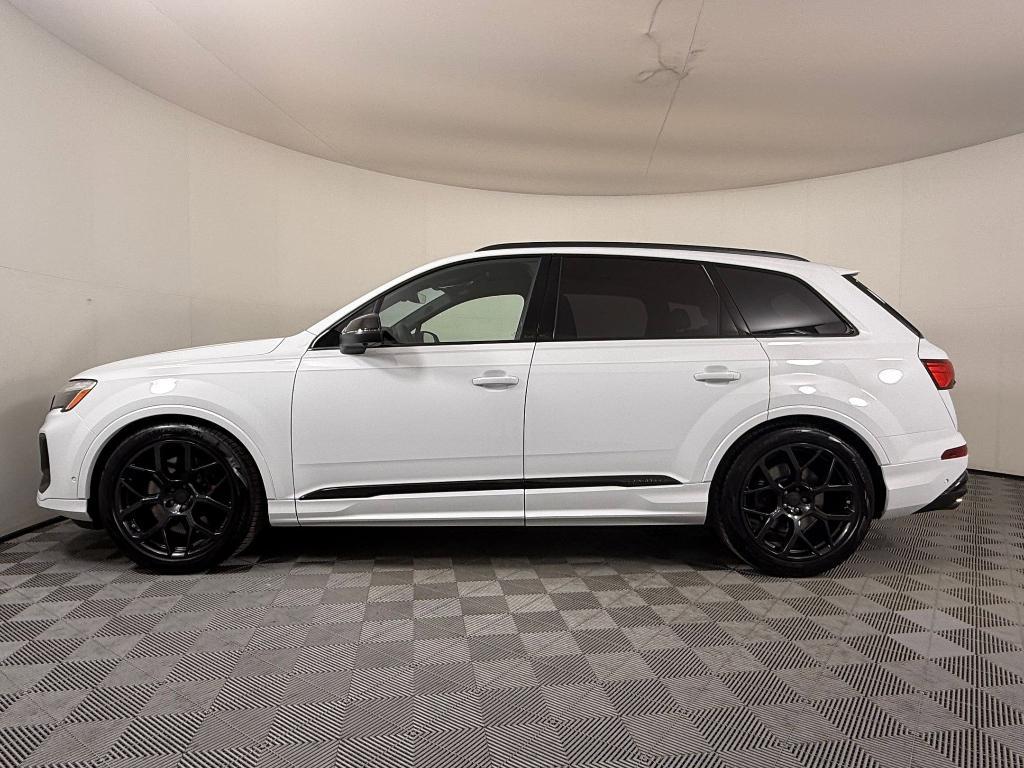 new 2026 Audi SQ7 car, priced at $100,631