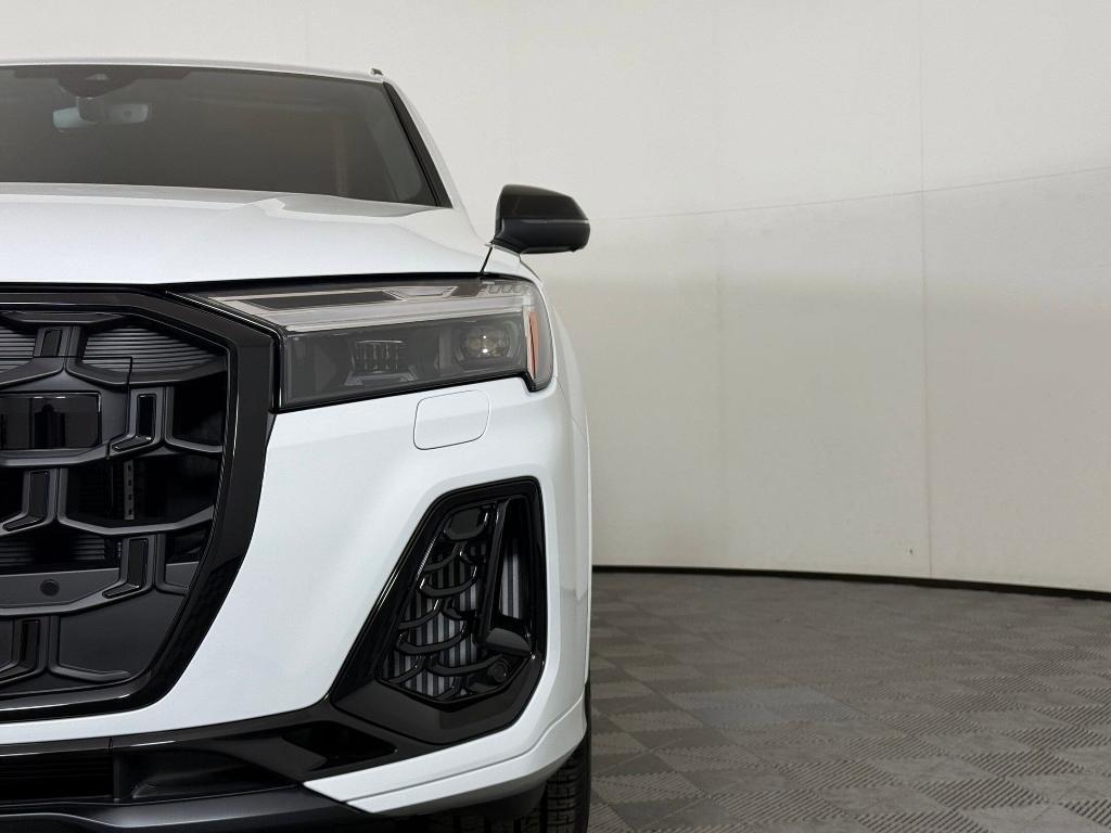 new 2026 Audi SQ7 car, priced at $100,631