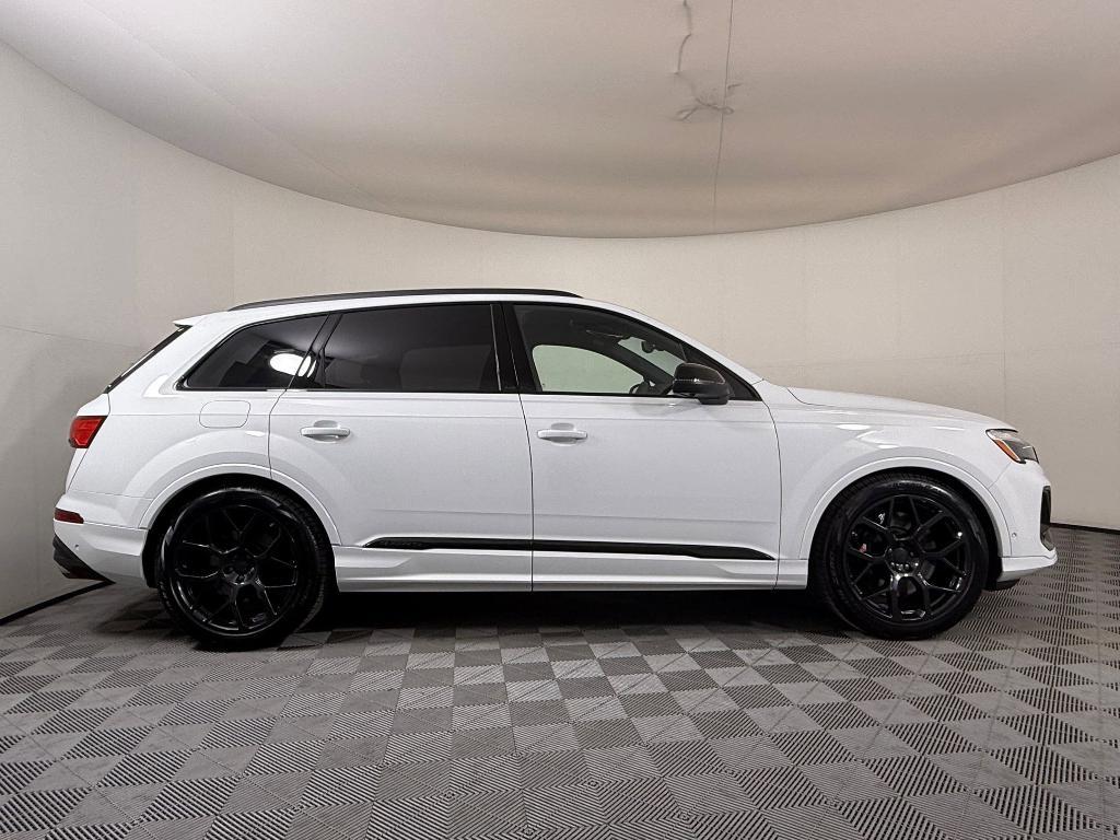 new 2026 Audi SQ7 car, priced at $100,631