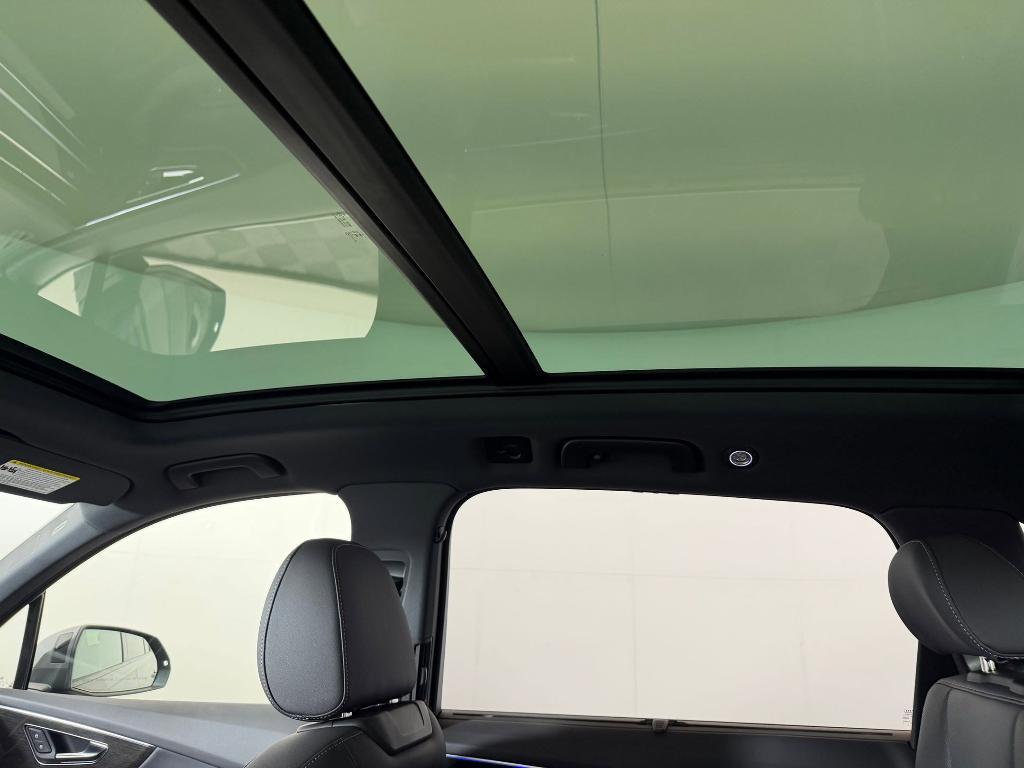 new 2026 Audi Q7 car, priced at $72,801