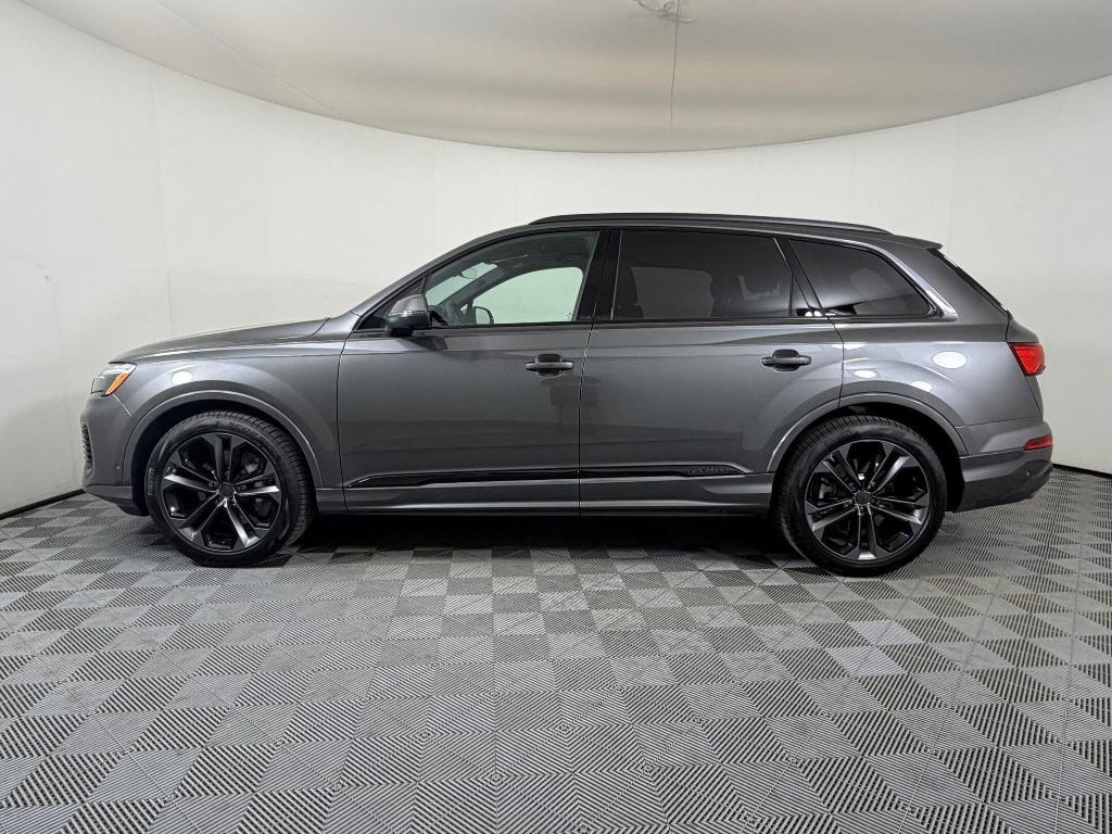 new 2026 Audi Q7 car, priced at $72,801