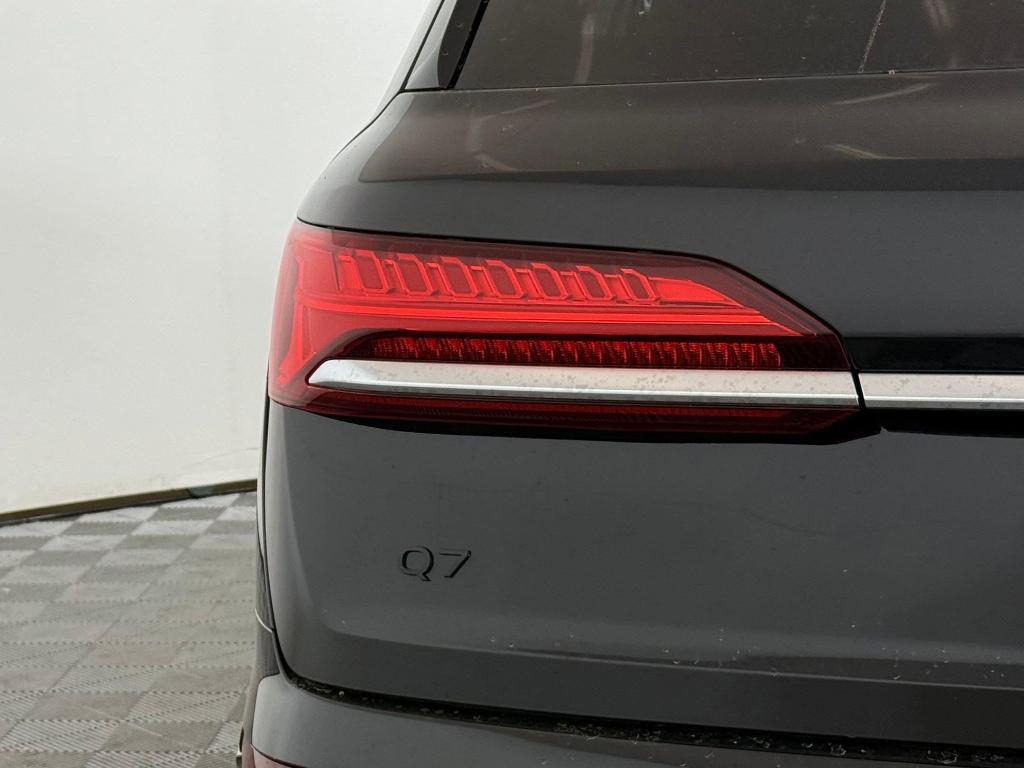 new 2026 Audi Q7 car, priced at $71,533