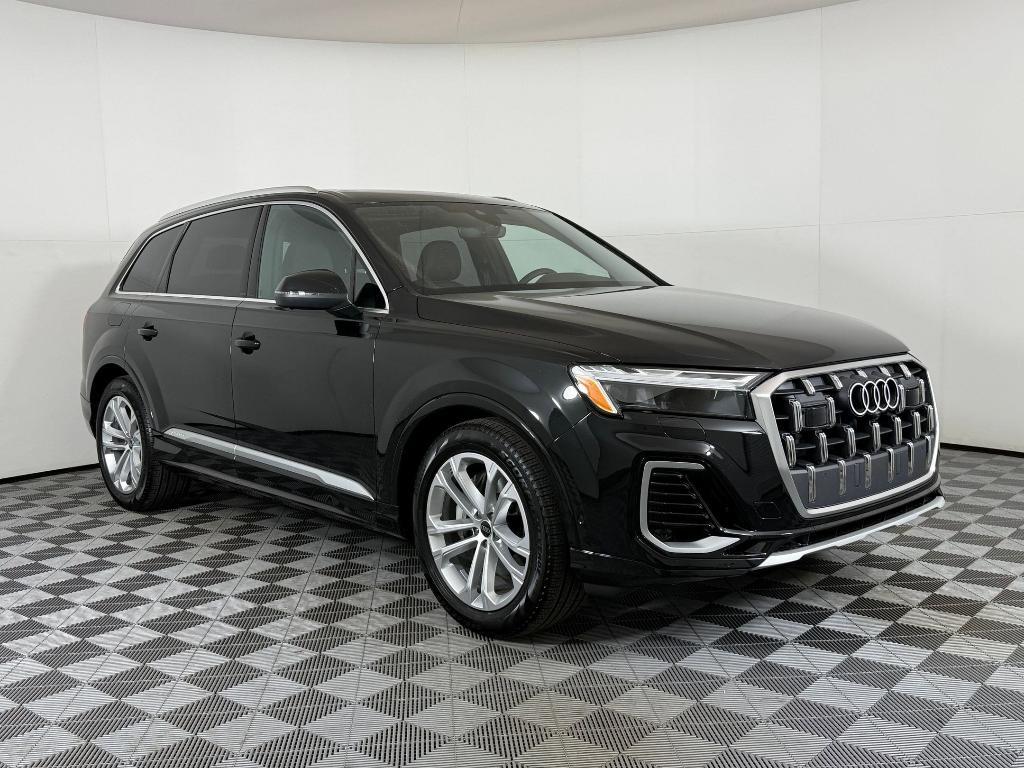 new 2026 Audi Q7 car, priced at $71,533