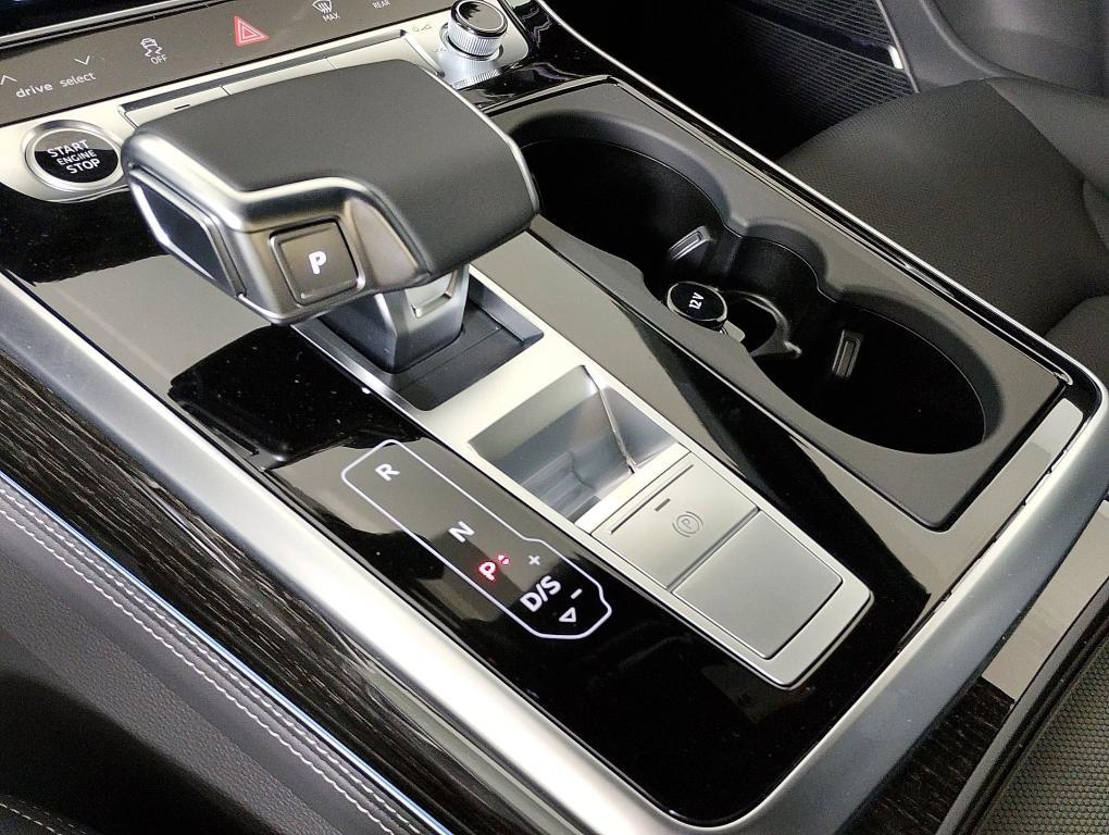 new 2026 Audi Q7 car, priced at $76,371