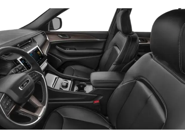 new 2026 Jeep Grand Cherokee car, priced at $47,875