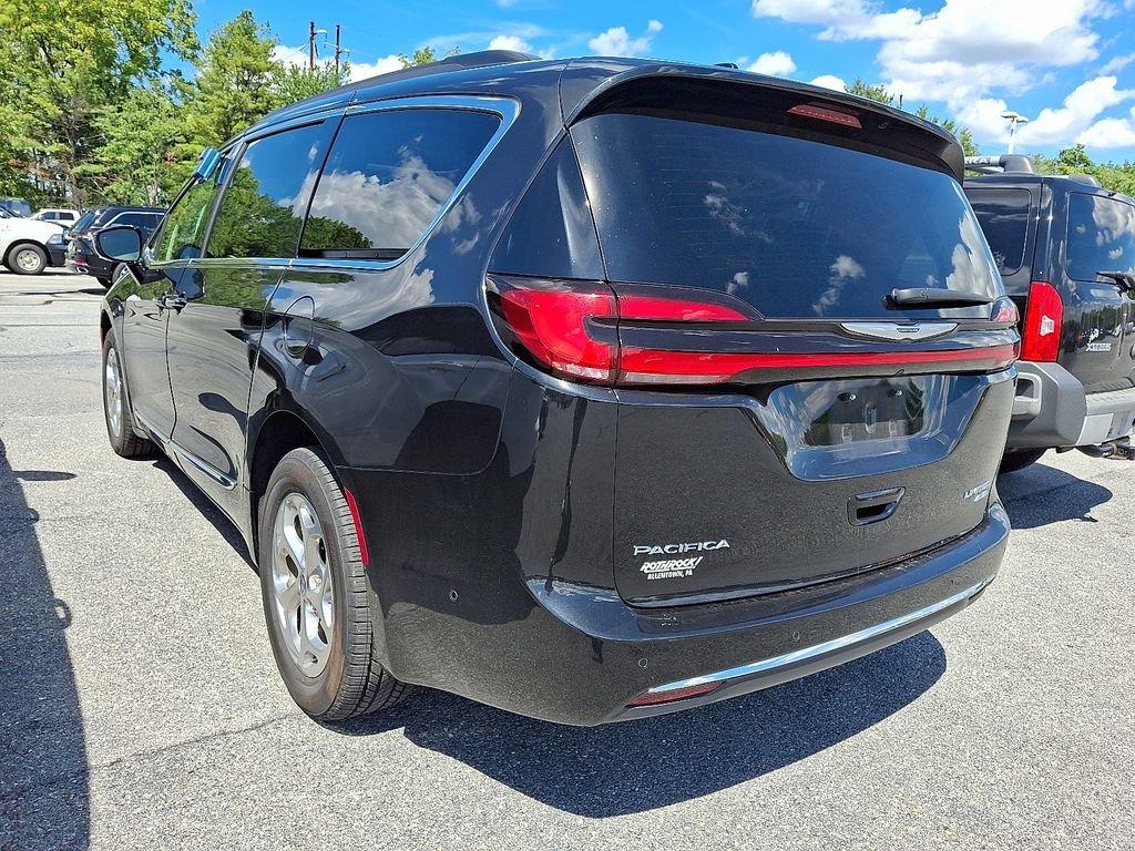 used 2022 Chrysler Pacifica car, priced at $33,567