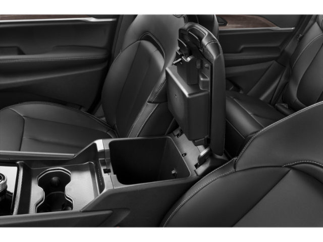 new 2026 Jeep Grand Cherokee car, priced at $45,920