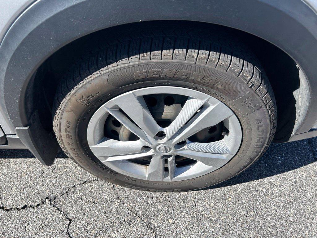 used 2020 Nissan Kicks car, priced at $12,901