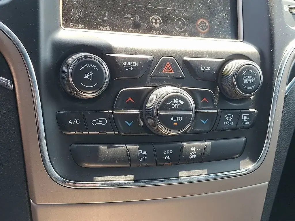 used 2015 Jeep Grand Cherokee car, priced at $14,089