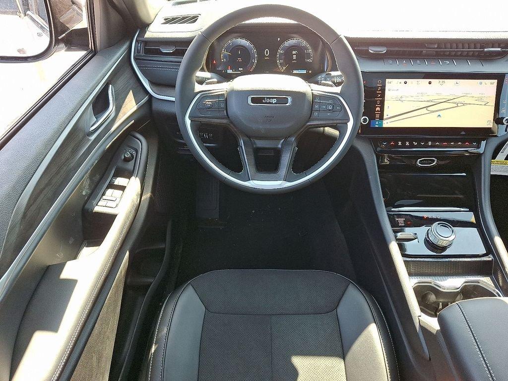 new 2026 Jeep Grand Cherokee car, priced at $44,773