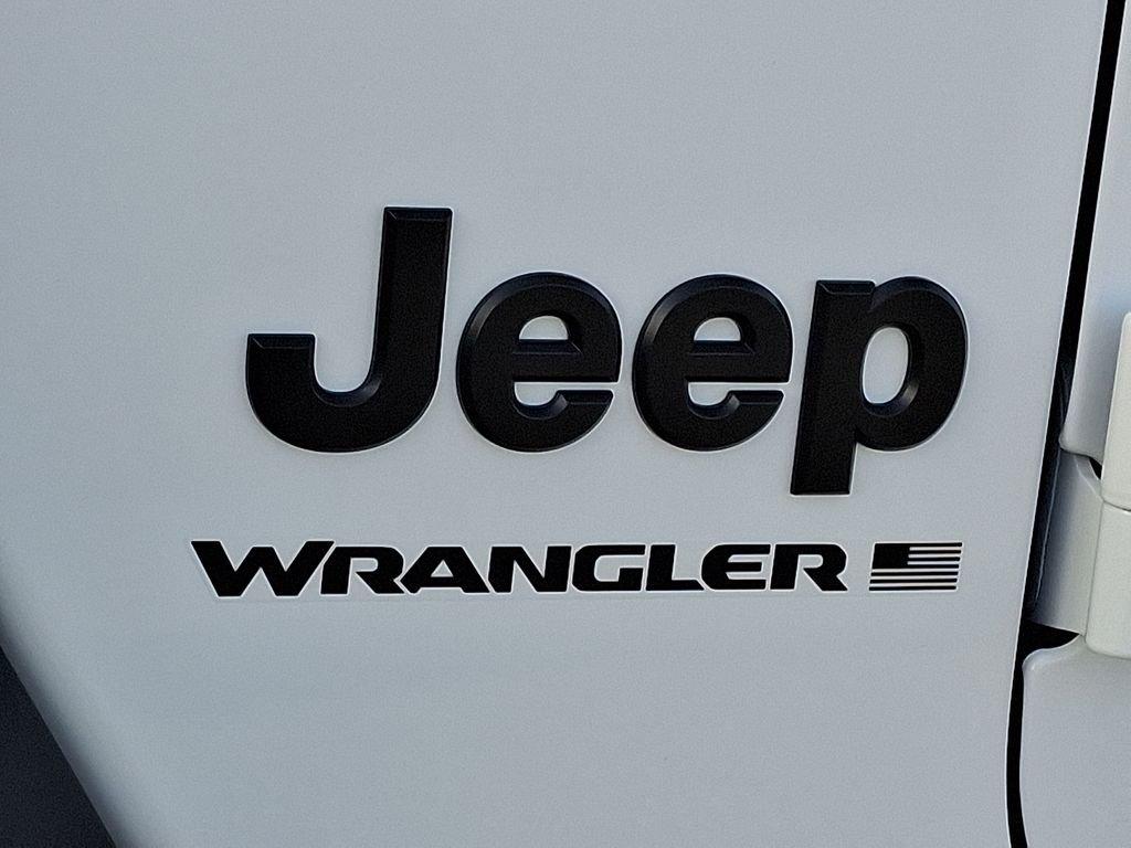 new 2026 Jeep Wrangler car, priced at $37,252