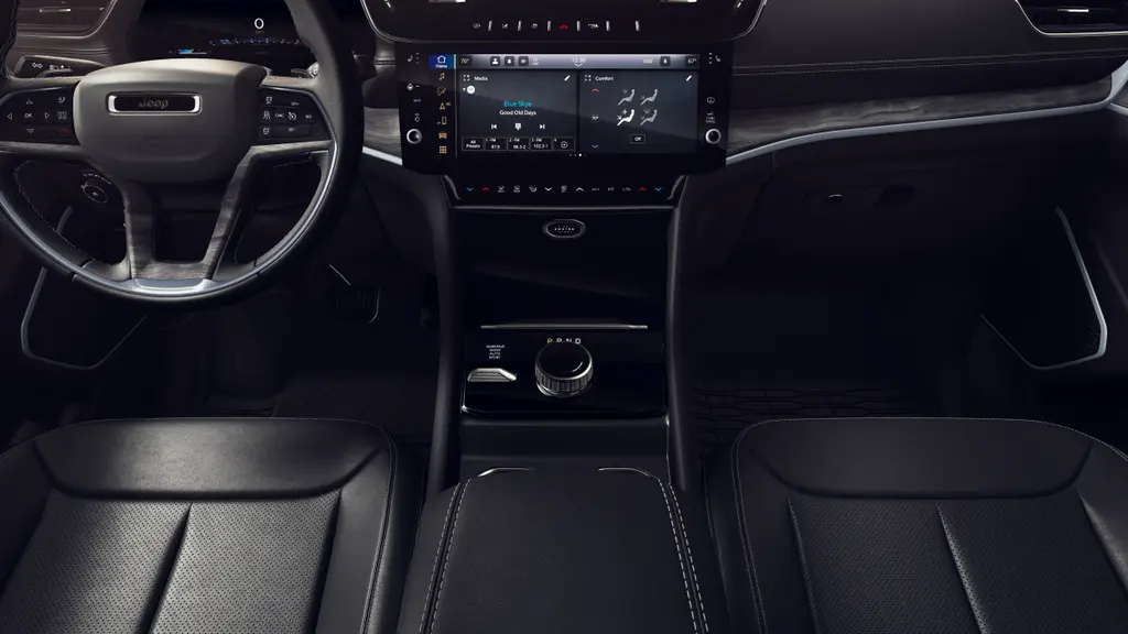 new 2026 Jeep Grand Cherokee L car, priced at $56,825