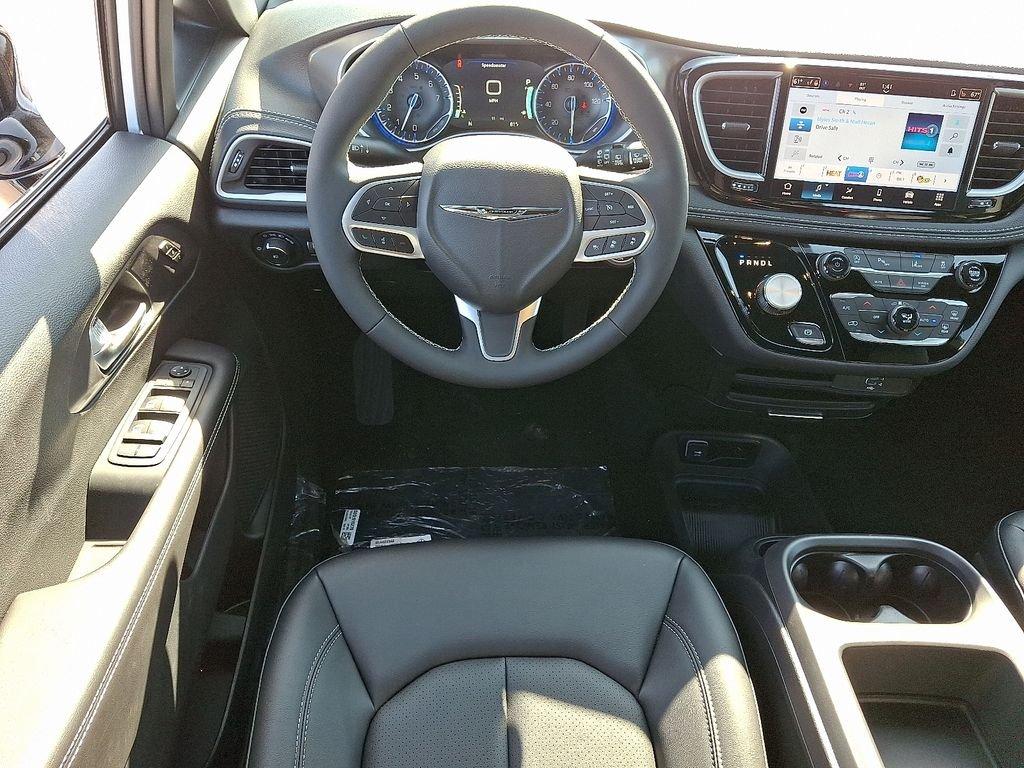 new 2026 Chrysler Pacifica car, priced at $42,388