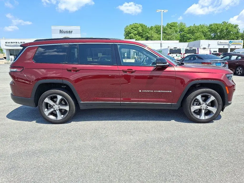 used 2024 Jeep Grand Cherokee L car, priced at $36,109