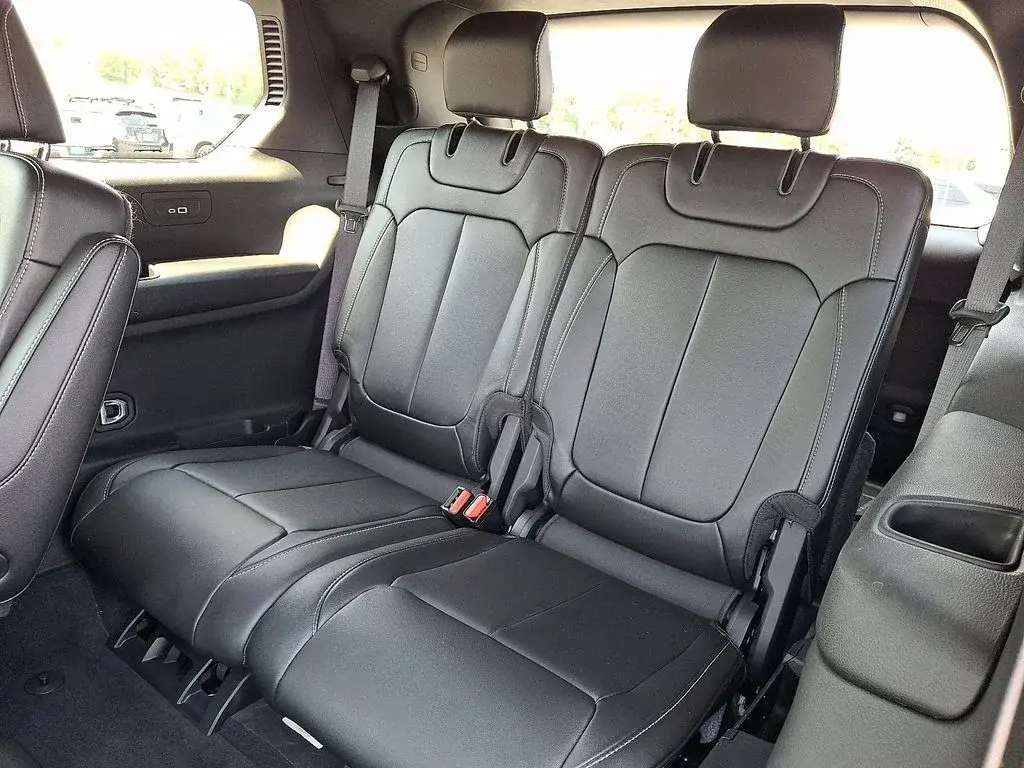 used 2024 Jeep Grand Cherokee L car, priced at $36,109