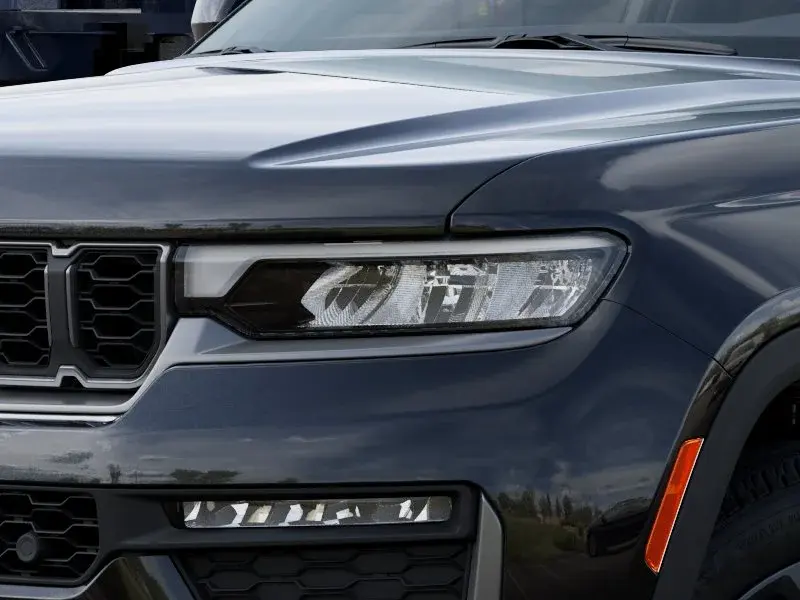new 2026 Jeep Grand Cherokee car, priced at $48,679