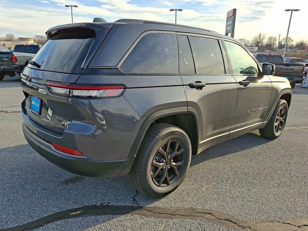 new 2026 Jeep Grand Cherokee car, priced at $43,439