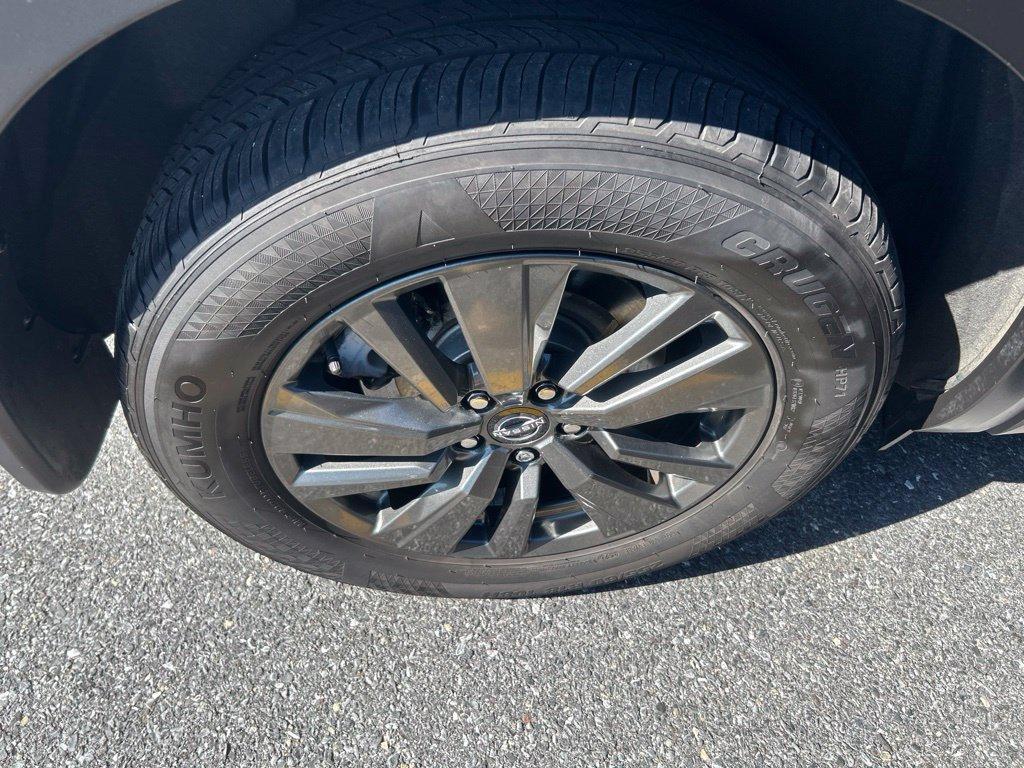 used 2022 Nissan Pathfinder car, priced at $17,166