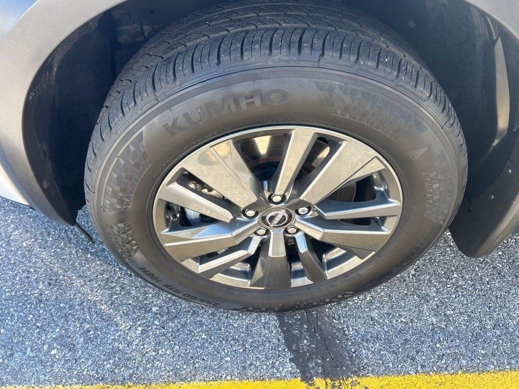 used 2022 Nissan Pathfinder car, priced at $17,166