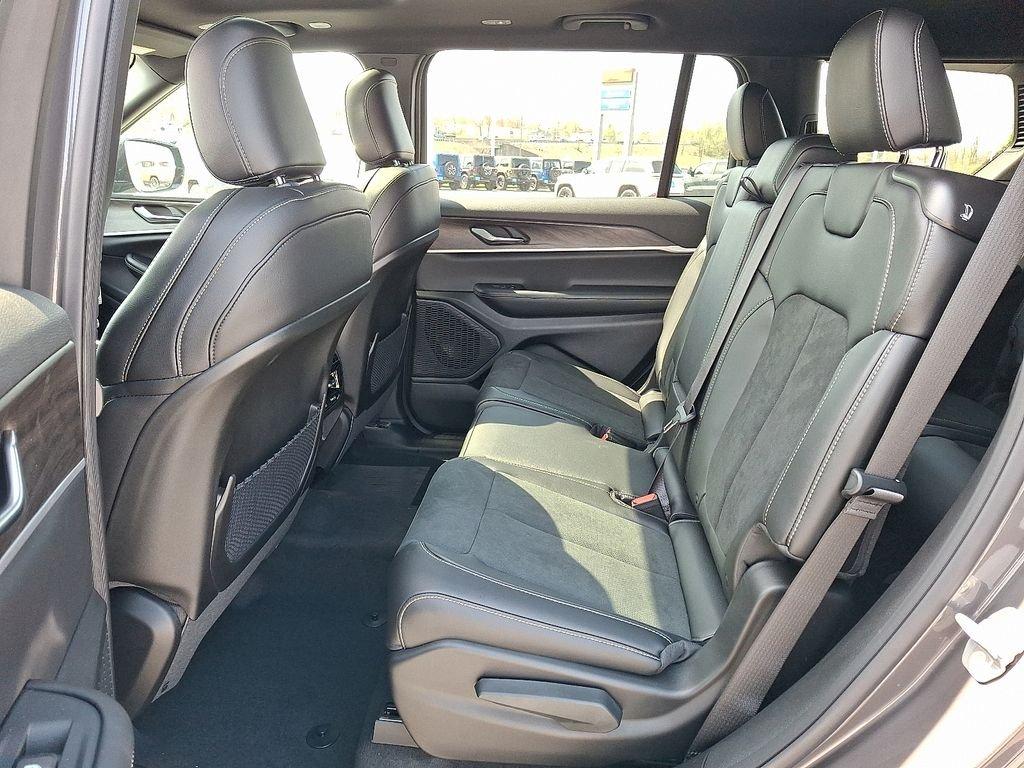 new 2026 Jeep Grand Cherokee L car, priced at $46,683
