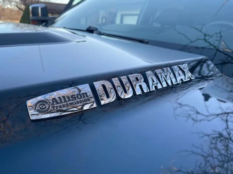 used 2017 GMC Sierra 2500 car, priced at $39,998