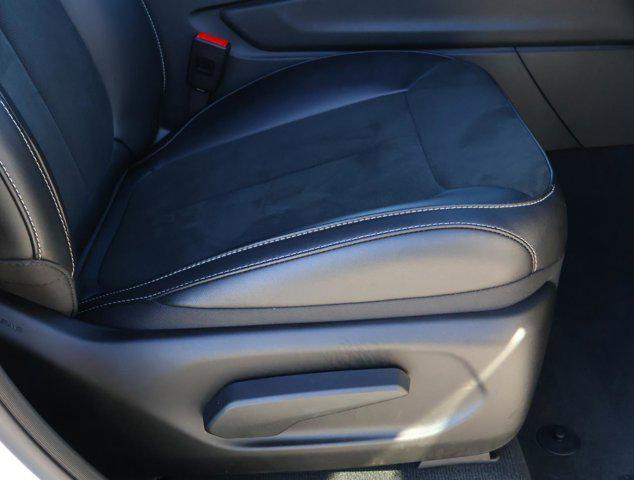 used 2025 Jeep Grand Cherokee car, priced at $35,988