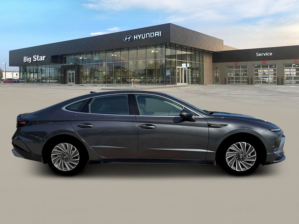 new 2026 Hyundai Sonata Hybrid car, priced at $33,350
