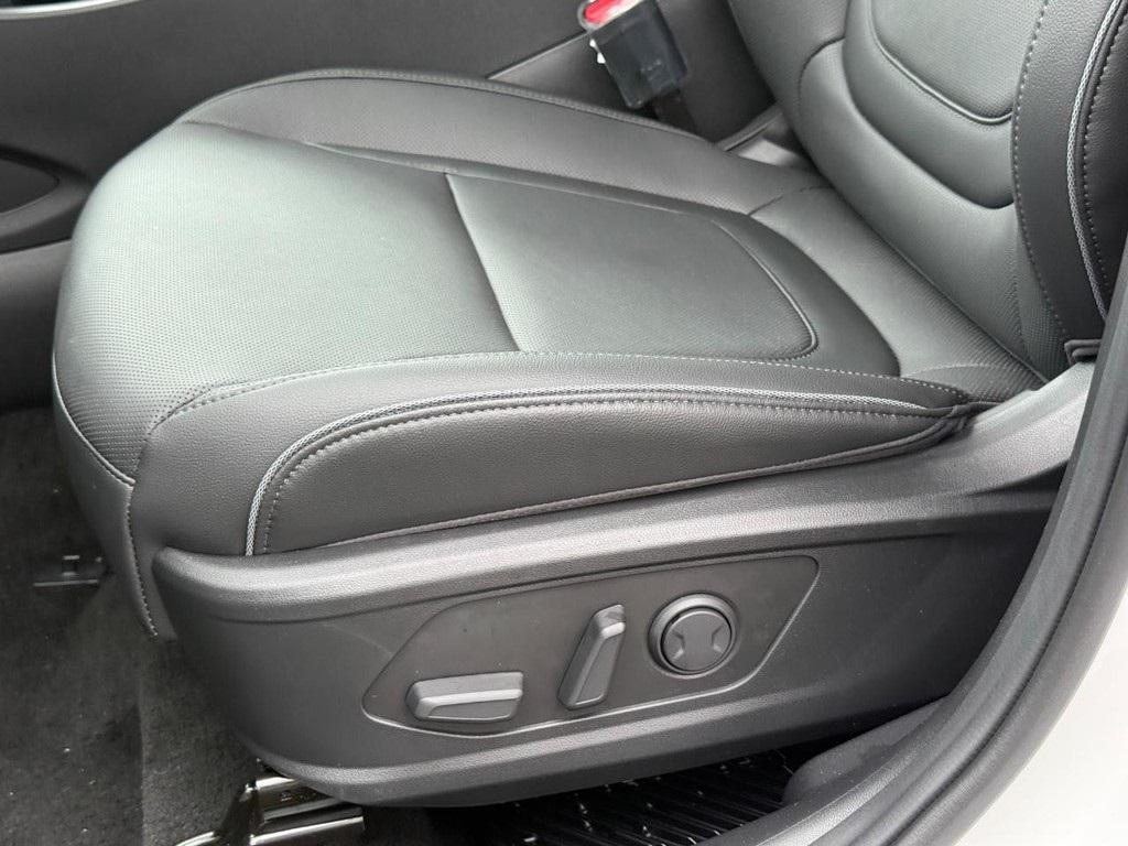 new 2025 Hyundai SANTA CRUZ car, priced at $43,576