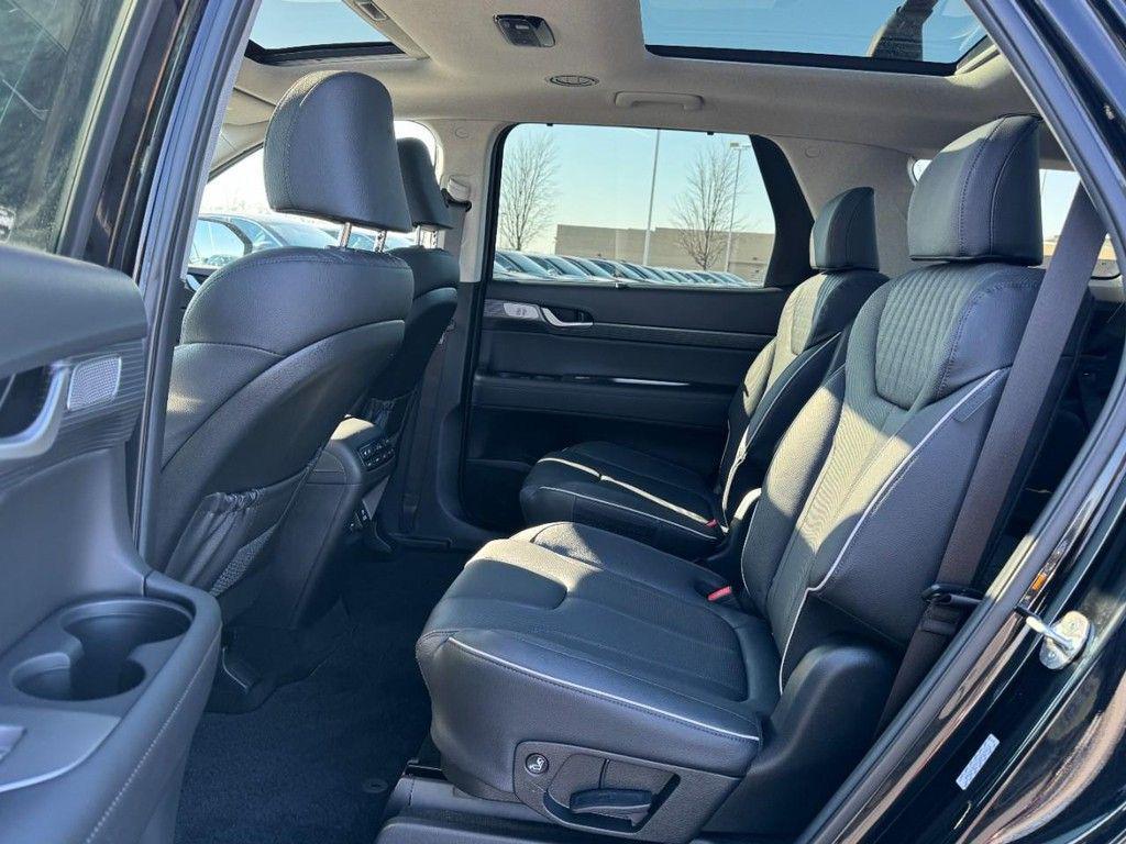 used 2025 Hyundai Palisade car, priced at $40,777