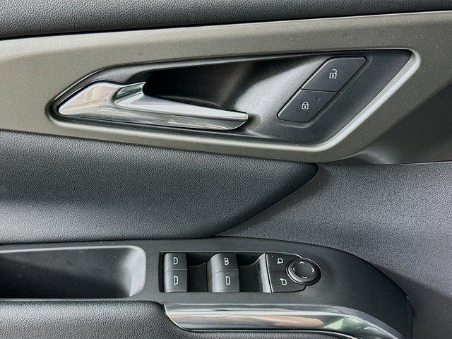 used 2025 Chevrolet Traverse car, priced at $34,597