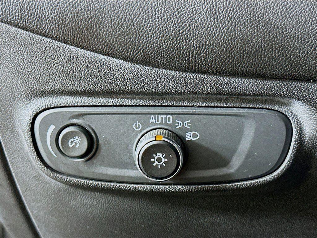 used 2020 Chevrolet Equinox car, priced at $14,618