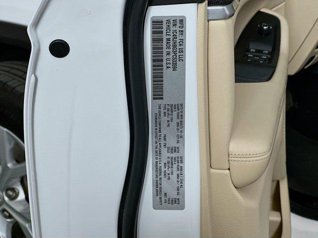 used 2023 Jeep Grand Cherokee car, priced at $29,987