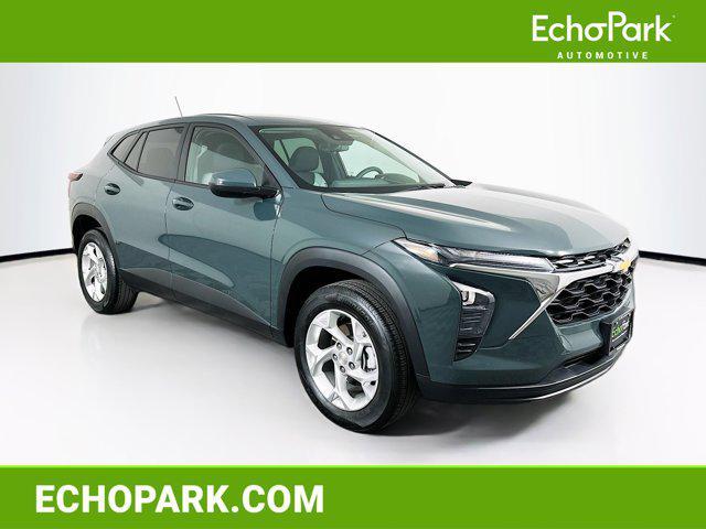 used 2025 Chevrolet Trax car, priced at $19,496