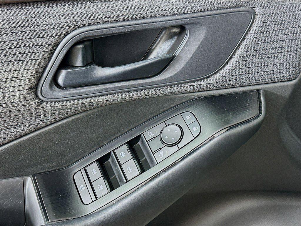 used 2023 Nissan Rogue car, priced at $21,608