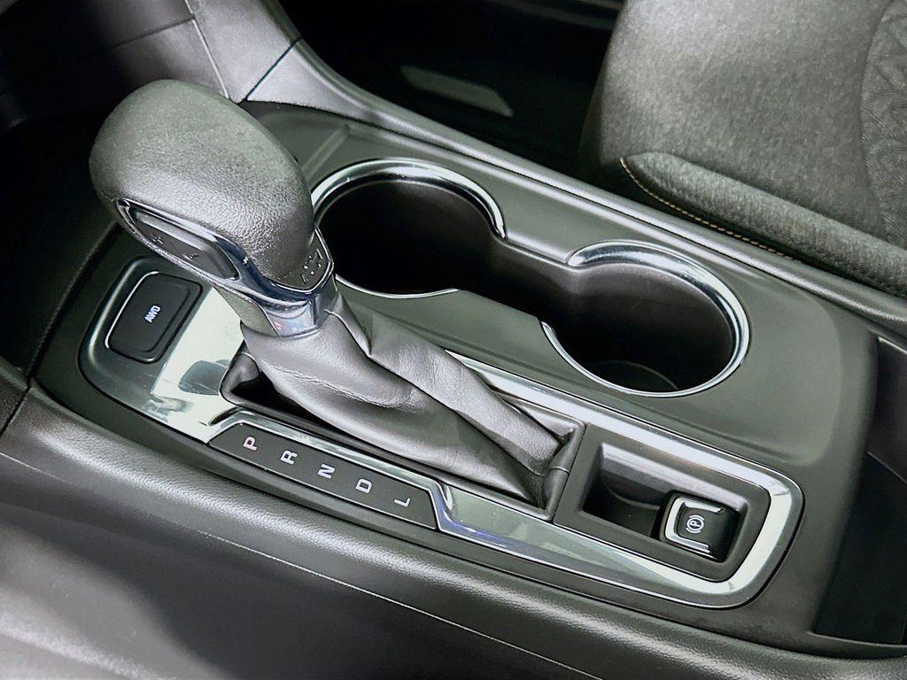 used 2022 Chevrolet Equinox car, priced at $23,818