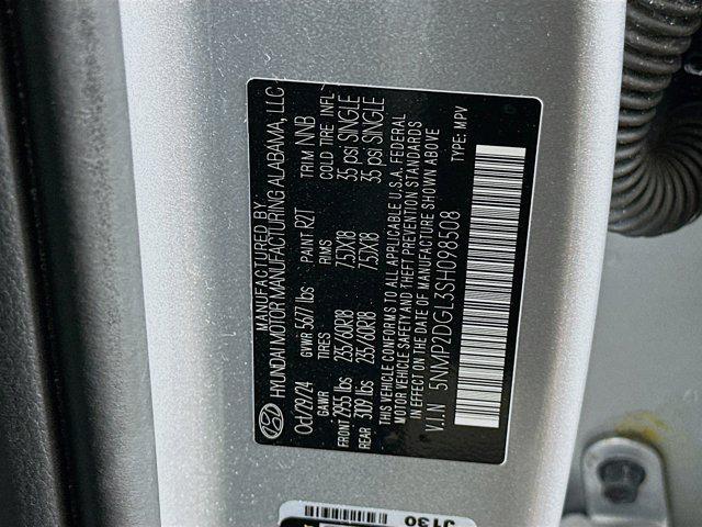 used 2025 Hyundai Santa Fe car, priced at $28,996