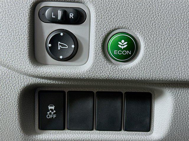 used 2016 Honda Pilot car, priced at $13,996