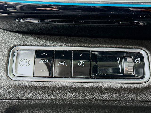 used 2025 Buick Envision car, priced at $27,496