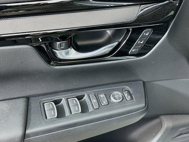 used 2025 Honda CR-V car, priced at $31,487