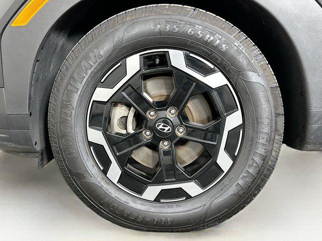 used 2024 Hyundai Santa Fe car, priced at $25,996