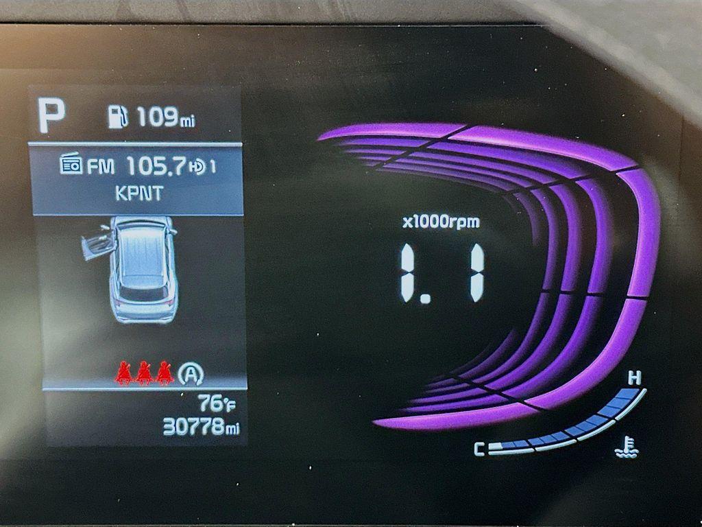 used 2025 Kia Sportage car, priced at $21,618