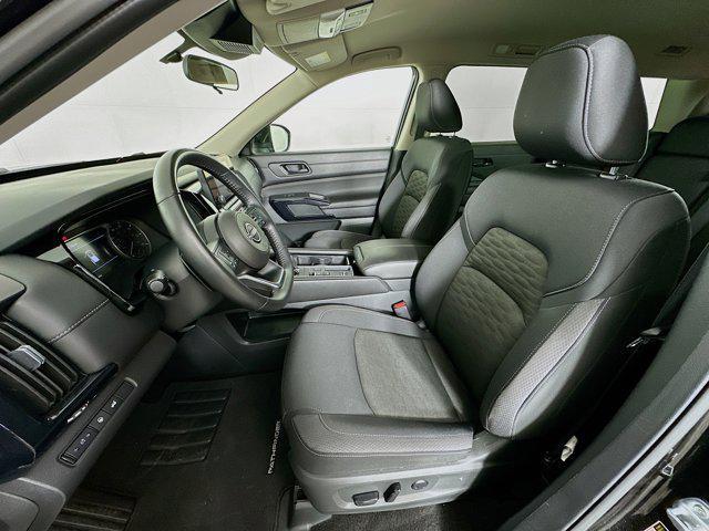 used 2025 Nissan Pathfinder car, priced at $28,197