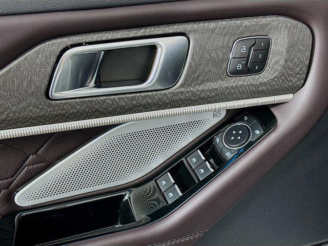 used 2025 Ford Explorer car, priced at $40,618