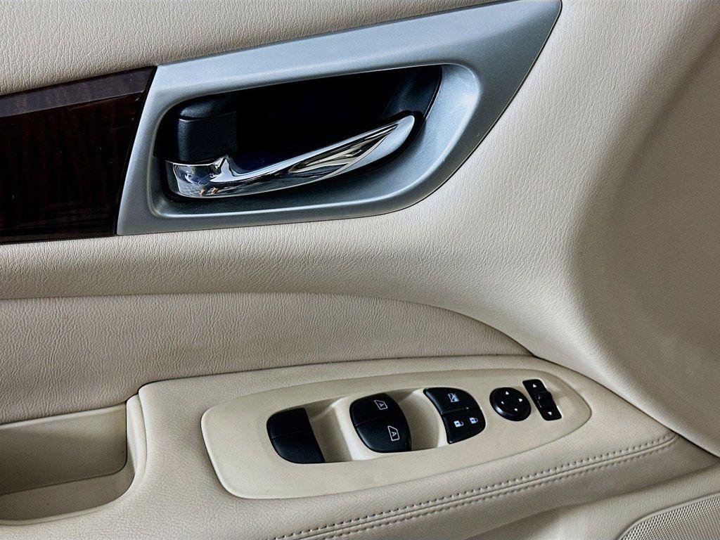 used 2015 Nissan Pathfinder car, priced at $10,918