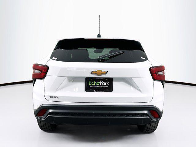 used 2025 Chevrolet Trax car, priced at $18,497