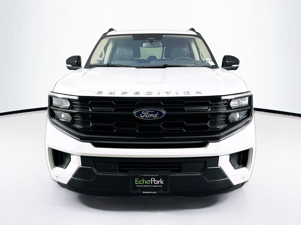 used 2025 Ford Expedition car, priced at $54,320
