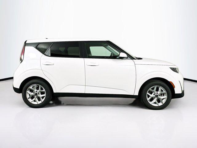 used 2024 Kia Soul car, priced at $14,987