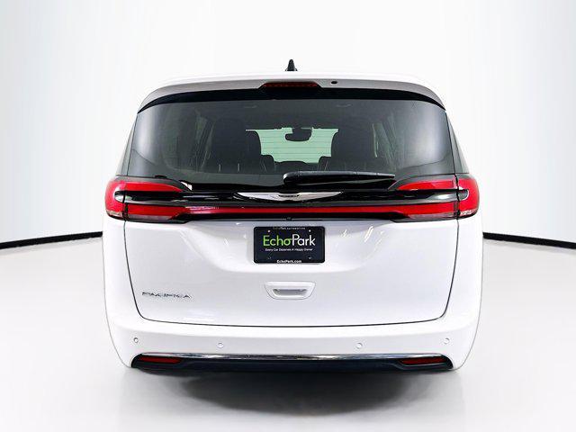 used 2023 Chrysler Pacifica car, priced at $23,368